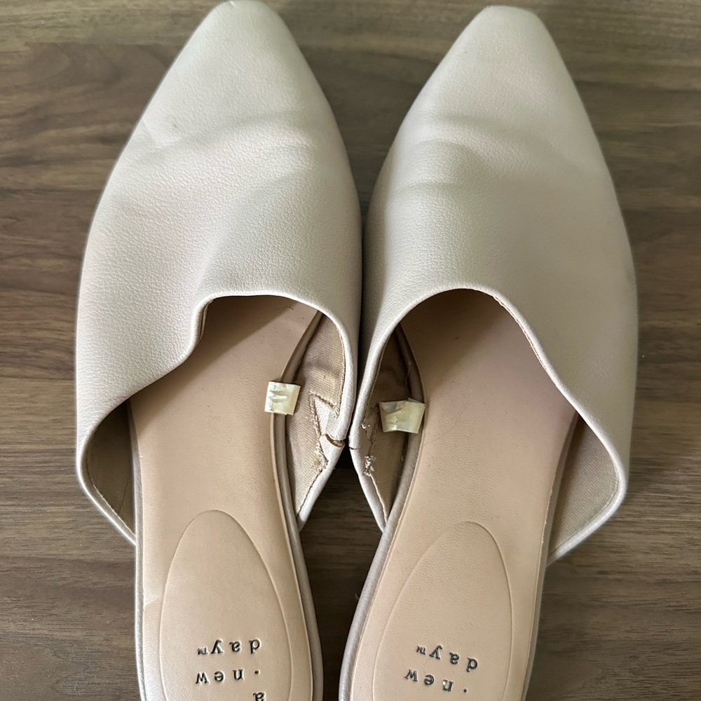 Women's Cream Mules